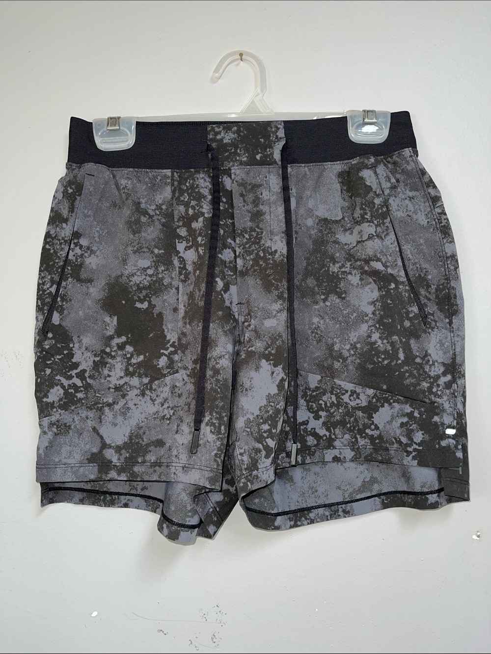 Lululemon License to Train Linerless Short 5"